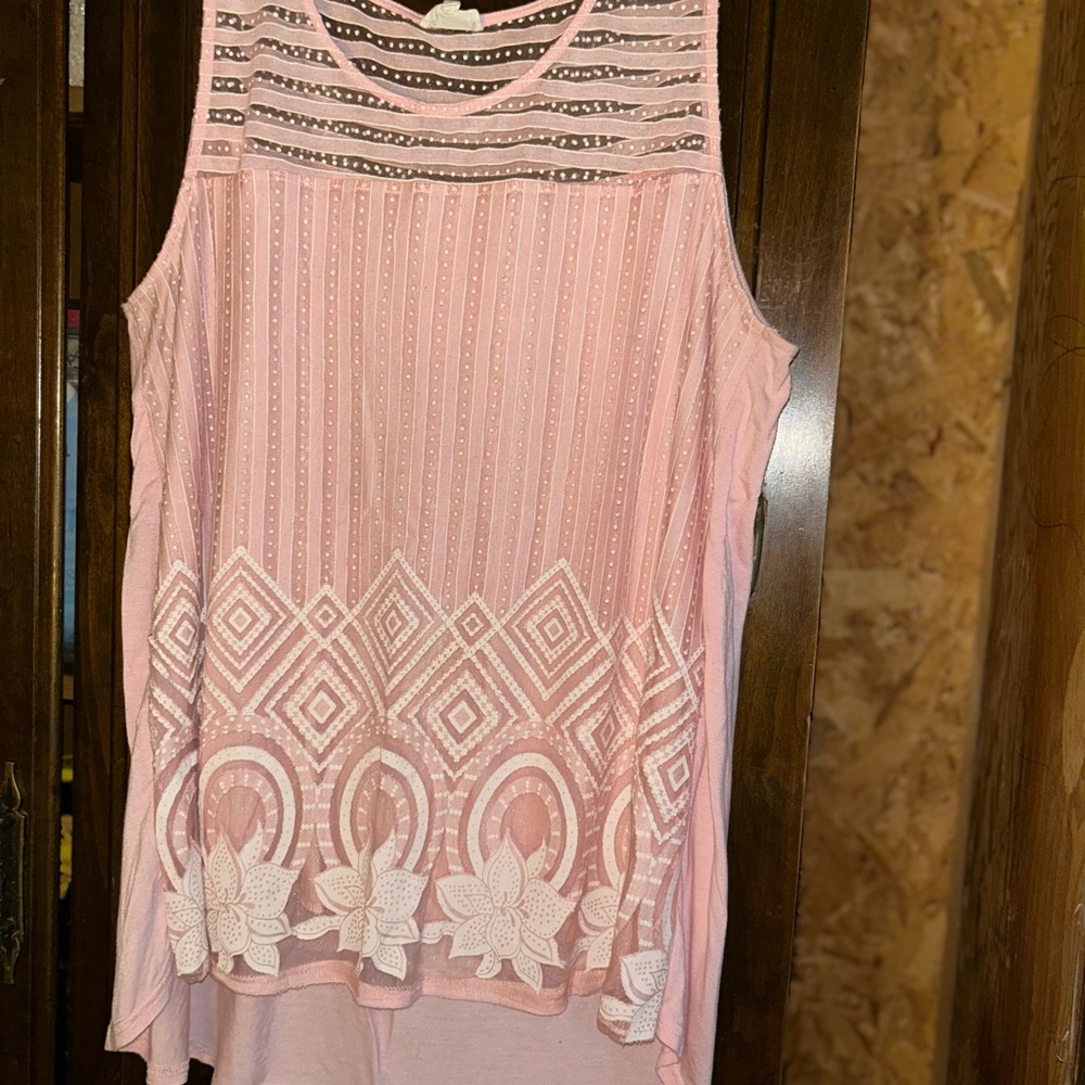 Siren & Lily pink size 3X sheer over 100% polyester pink shirt. Plus size